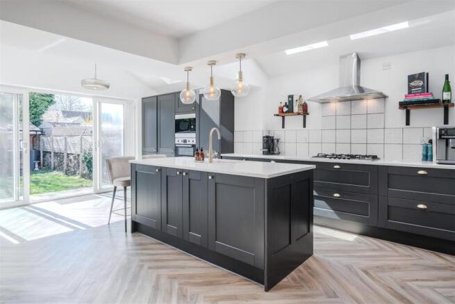 Kitchen-2.jpg