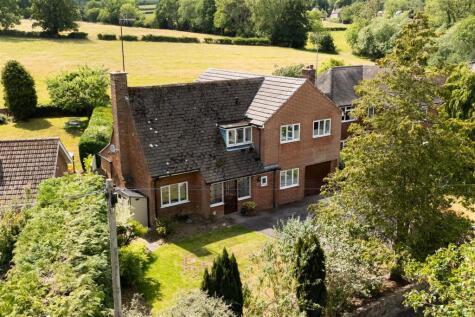 Holymoor Road, Holymoorside, Chesterfield, S42 7DR