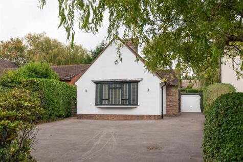 Chatsworth Road, Brookside, Chesterfield, S40 3PE