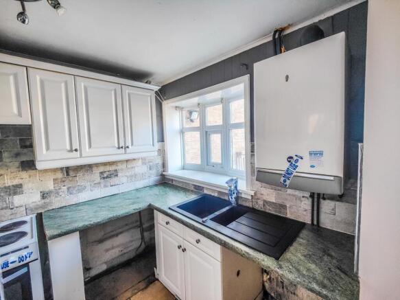 Kitchen pic 2