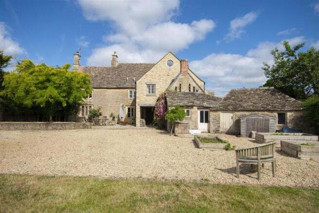 240704CerneyWickFarmhouse-1002.jpg