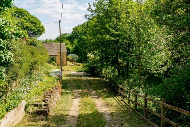 Woodside Cottage GL6 7NY-11.jpg