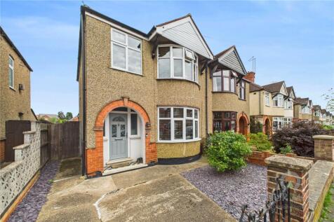 Bush Hill, The Headlands, Northampton, Northamptonshire, NN3