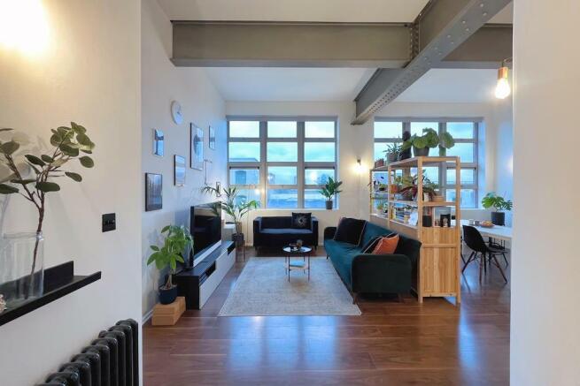 apartment entryway.jpeg