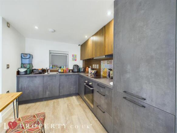 CAM05016G0-PR0035-ST