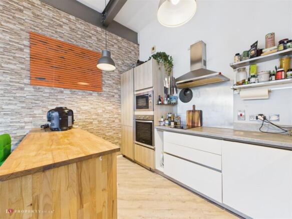 CAM05016G0-PR0039-ST