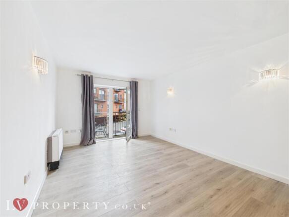 CAM05016G0-PR0065-ST