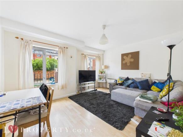 CAM05016G0-PR0077-ST