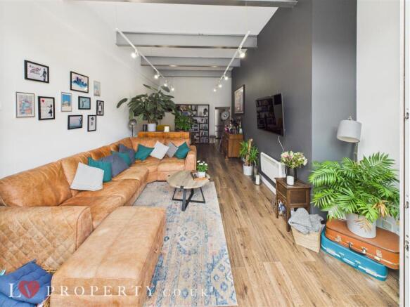 CAM05016G0-PR0090-ST