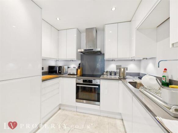 CAM05016G0-PR0109-ST