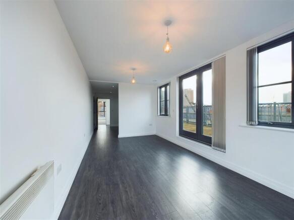 CAM05016G0-PR0006-ST