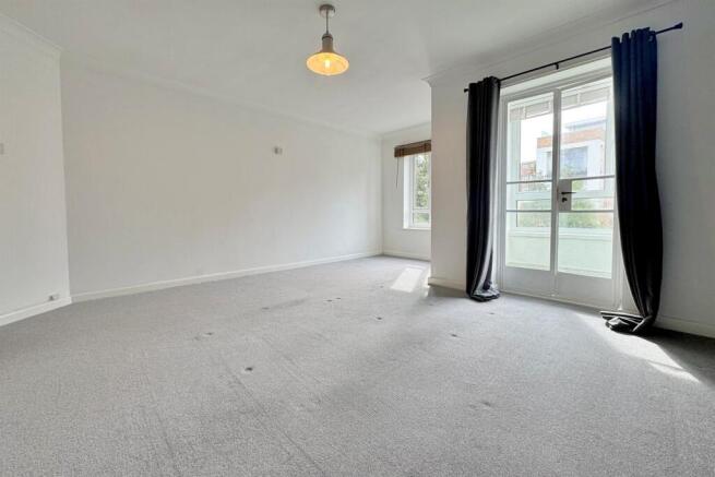 Living/Dining Area