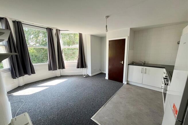 Living Room/Kitchen