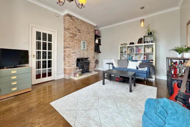 Living/Dining Area