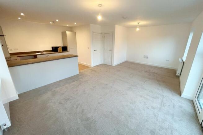 Sitting/Dining Room