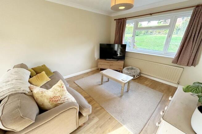 Sitting/Dining Room