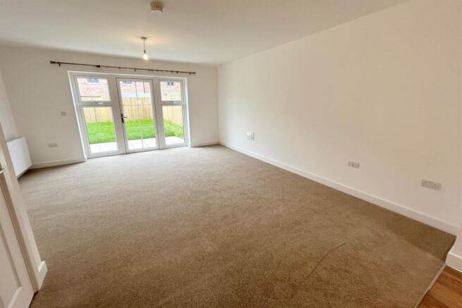 Sitting/Dining Room