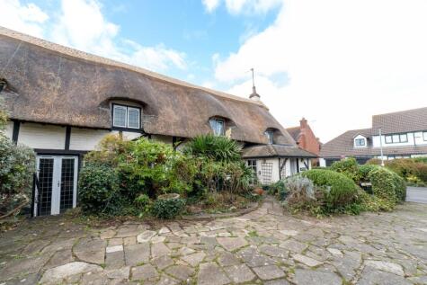 Stoke Road, Bishops Cleeve, Cheltenham, GL52