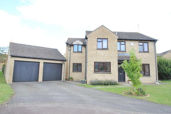 5 bedroom detached house for sale in Willcox Drive, Woodmancote, GL52 ...