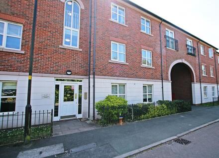 White Clover Square, Lymm, WA13