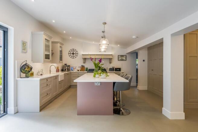 Kitchen/Breakfast Rm