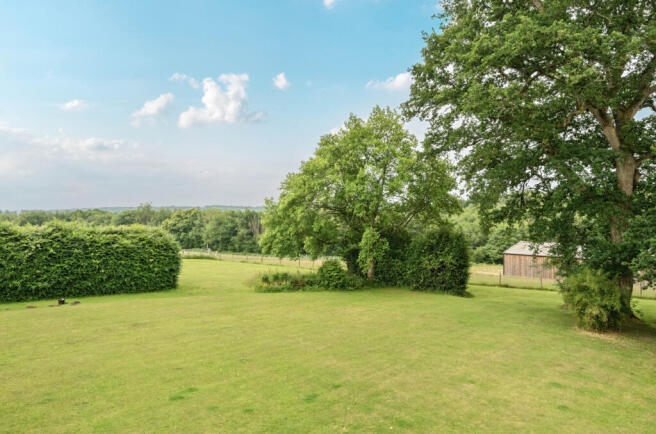 1304000-24-6846f5...