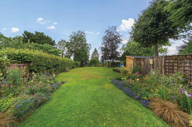 1332254-7-688b99d...