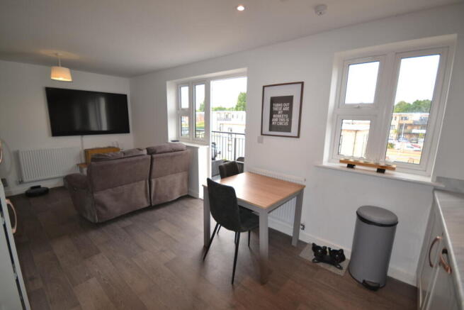 Lounge/Kitchen