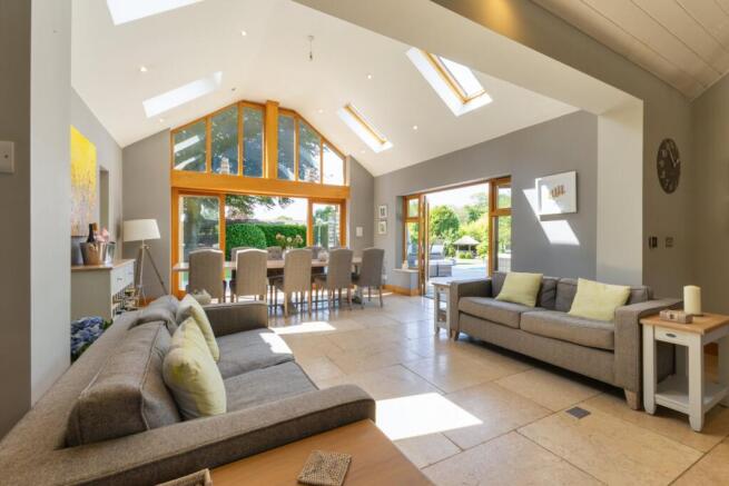 Living/Dining Space