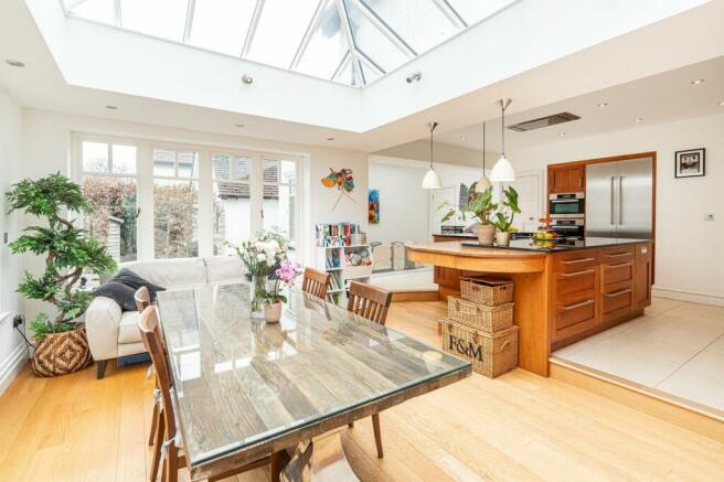 Kitchen / Breakfast Room