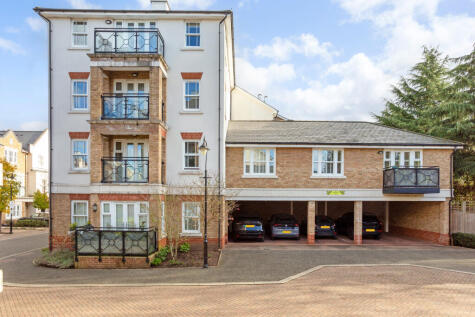 Holford Way, London, SW15