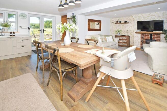 Dining kitchen