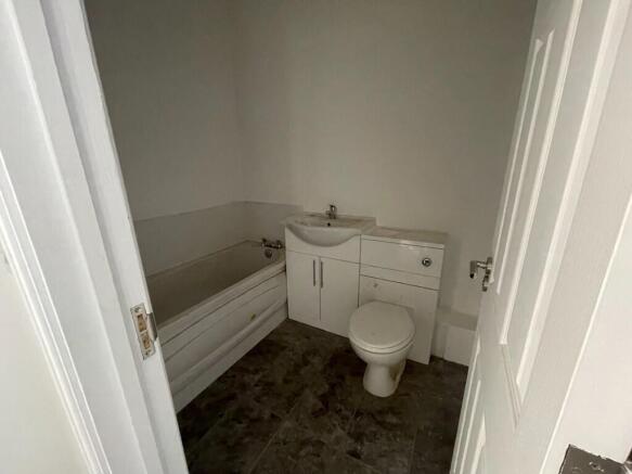 278738_bankhouse1...