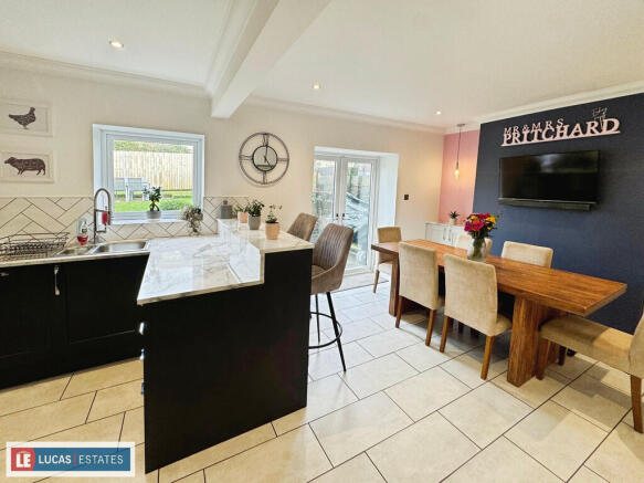 2cb3409e-image000...