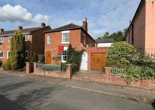 WhatsApp Image 2025-09-05 at 16.40.16_52c77b18.jpg