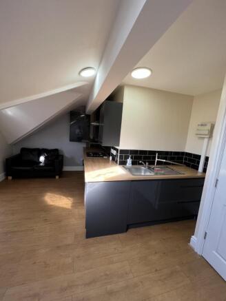 FLAT4-43 BRIGHTON GROVE MANCHESTER