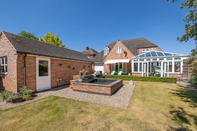 3 Creswell Drive, Ravenstone