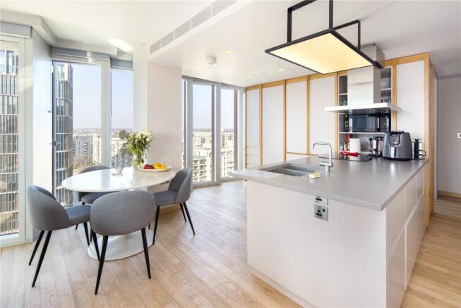 Kitchen/Dining Area