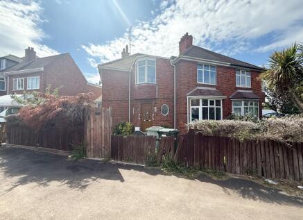 Park Avenue, Skegness, PE25