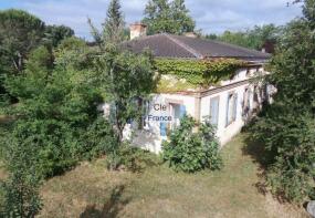 Photo of Lagardelle-sur-Leze, Haute-Garonne, 31870, France