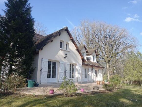 Photo 1