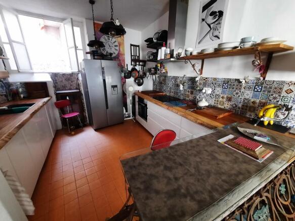 Photo 3