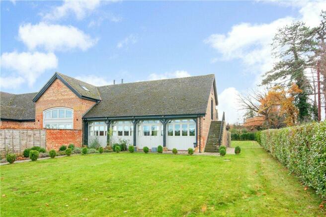 3 bedroom barn conversion for rent in Wolford Fields Little