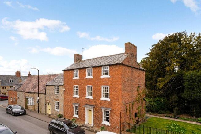 Lansdowne House