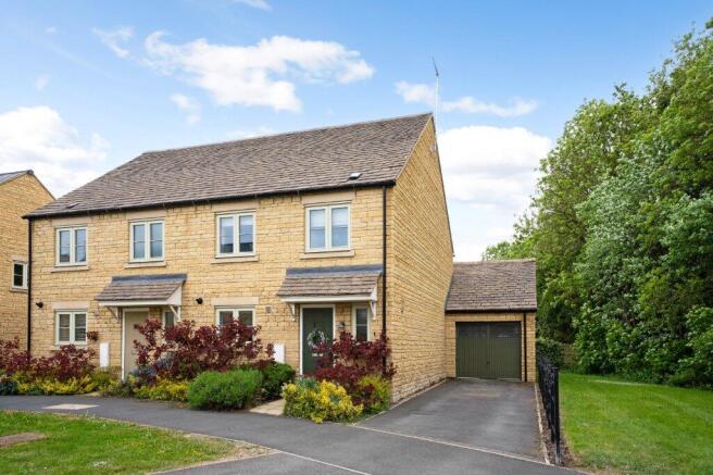 51 Valetta Way