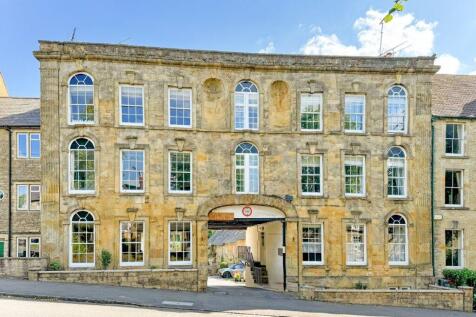 Kings Head Court, Chipping Norton, Oxfordshire, OX7