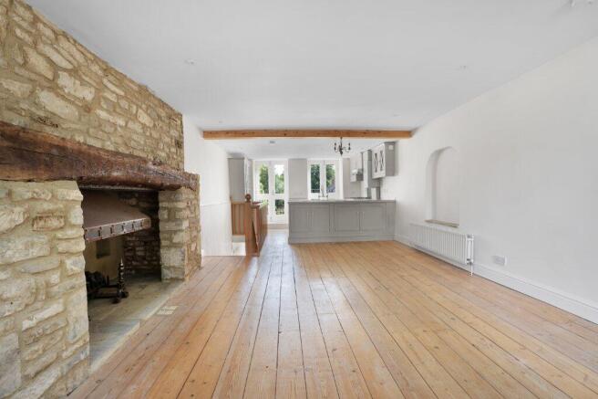 Sitting/Dining Area