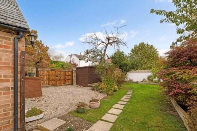 Garden & Parking