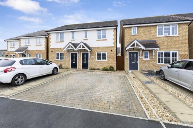 25d Meadow Road