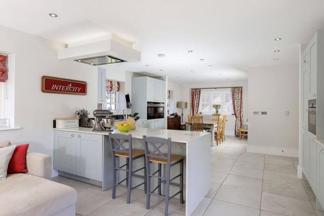Family/Kitchen
